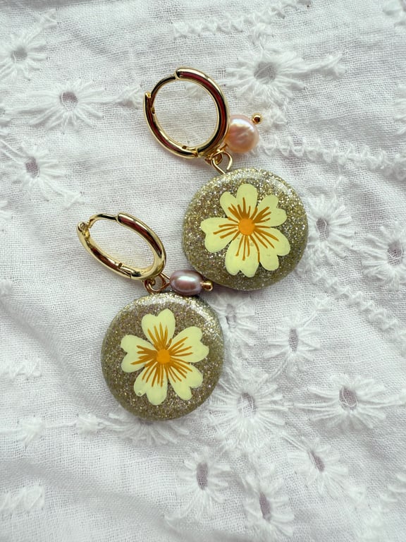 Butter Yellow Flower Gold Glitter Pearl Huggie Hoop Earrings - FREE SHIPPING