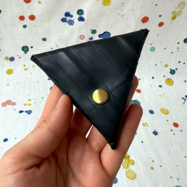 Inner Tube Coin Samosa - Medium - Second: Cut - Super Seconds