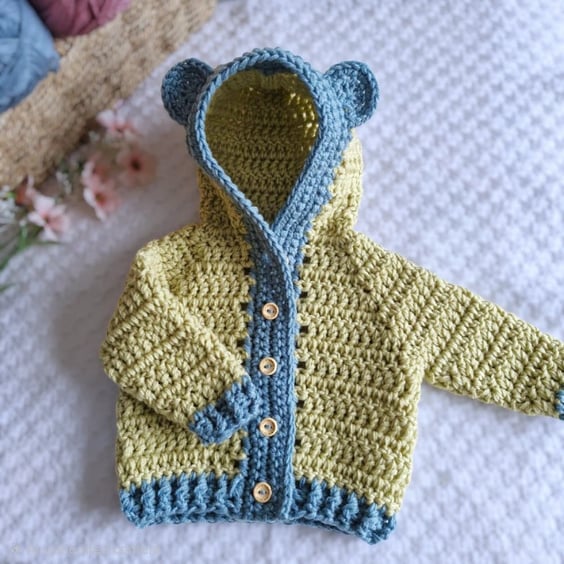 Crochet Baby Teddy Bear Cardigan – Newborn Gift 0–4 Years