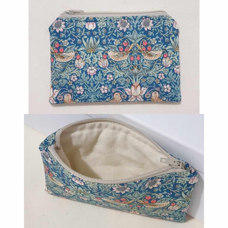 Liberty of London Fabric Coin Purse 100% Cotton- Lined and with zip closure 001