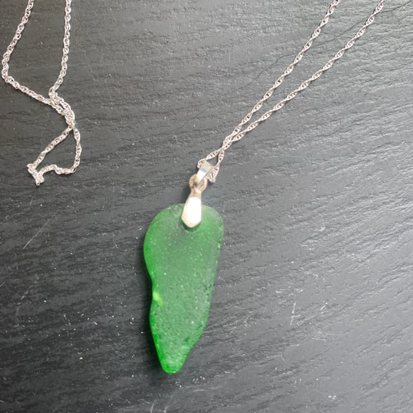 18in Sterling silver necklace and rich green seaglass pendant in silver mount