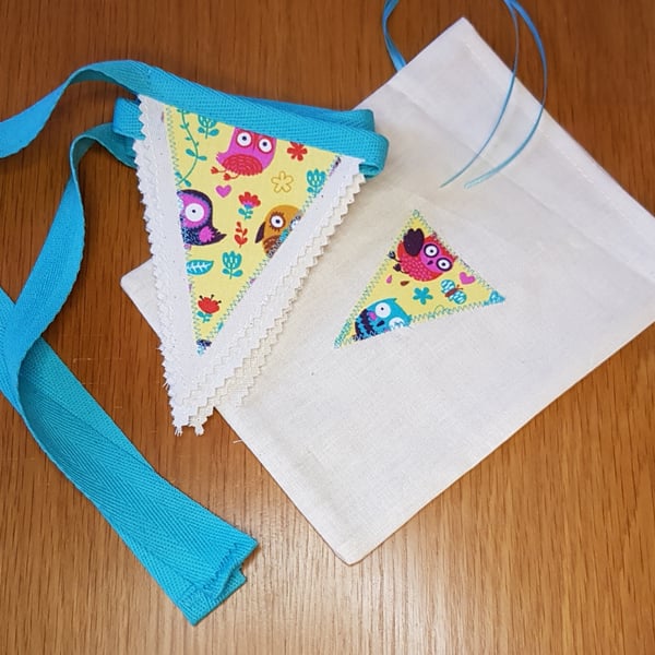 Mini bunting in a bag: little owls