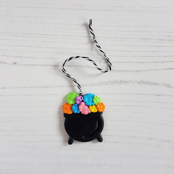 NEW Cauldron of Flowers Halloween Hanging decoration OR Magnet