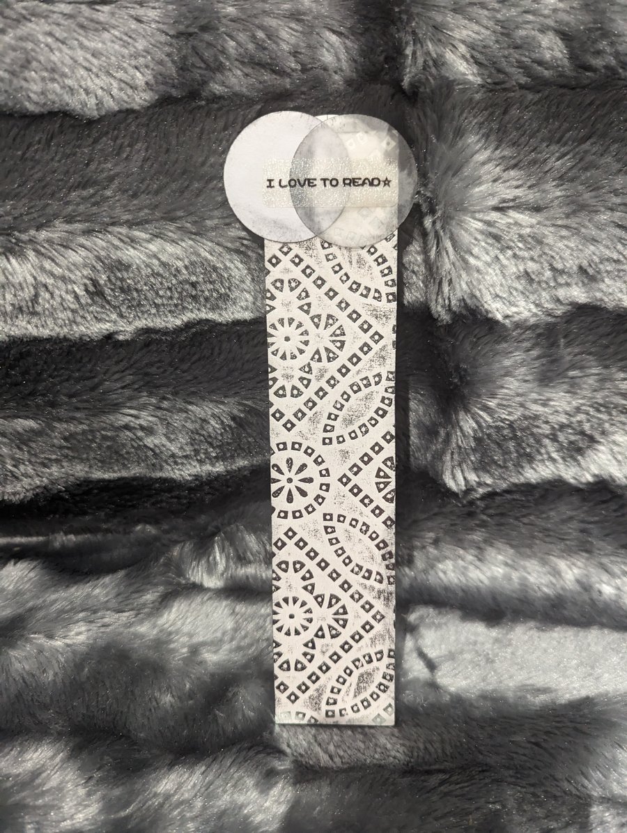 I Love to Read Silver and White Bookmark