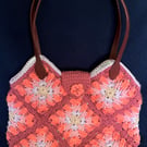 Granny square tote bag Plum and Peach – magnetic tab top closing