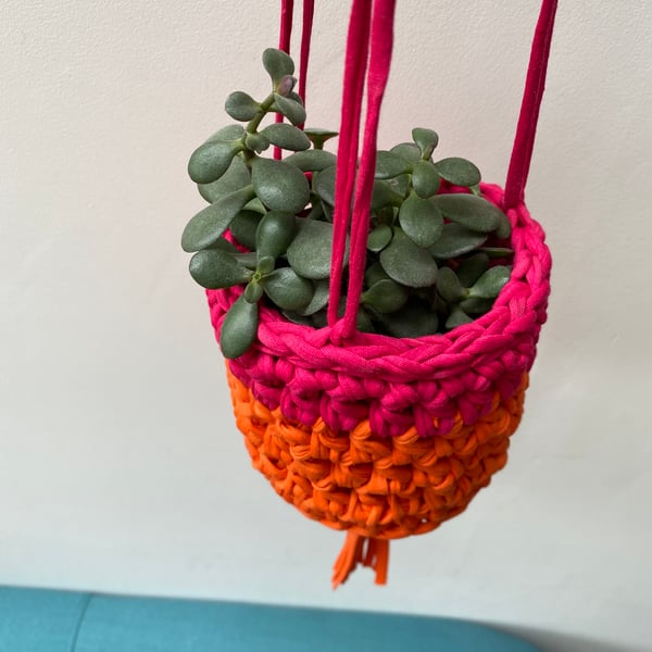 Crochet hanging planter - orange and pink - free UK shipping