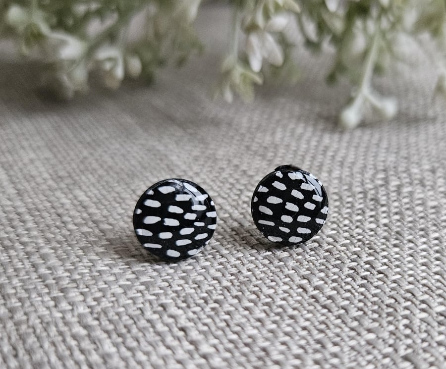 Black and white stud earrings 