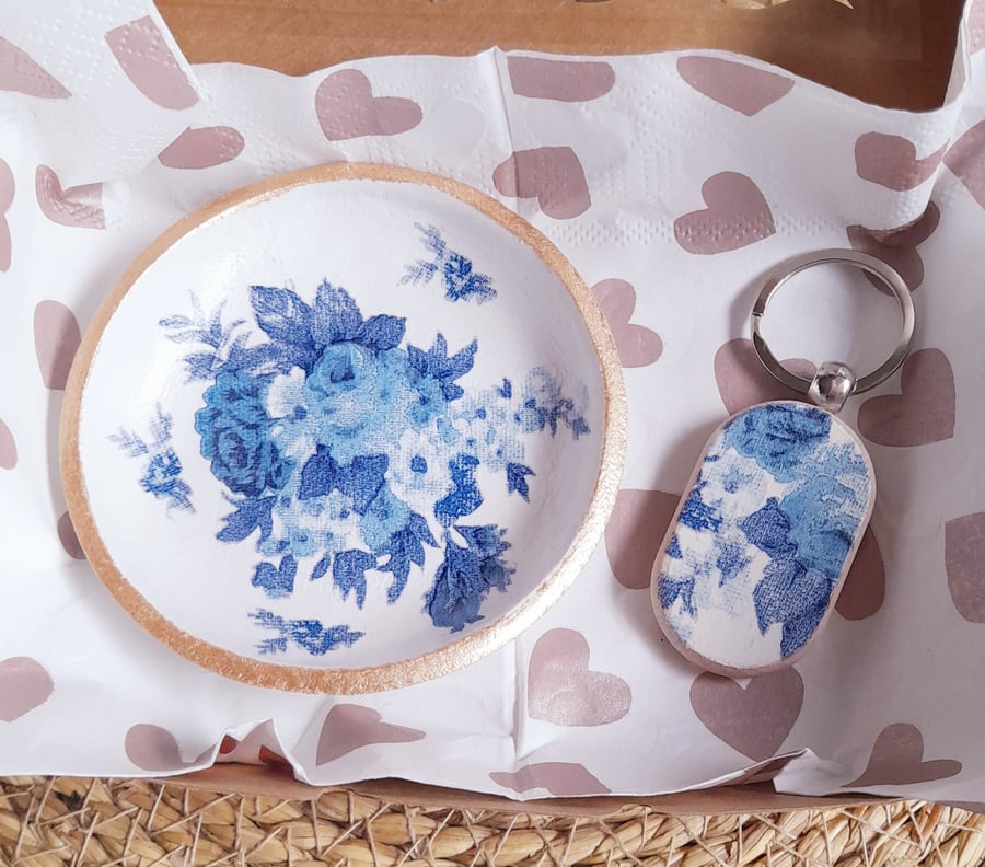 FREE POSTAGE Blue Floral Trinket dish & matching keyring