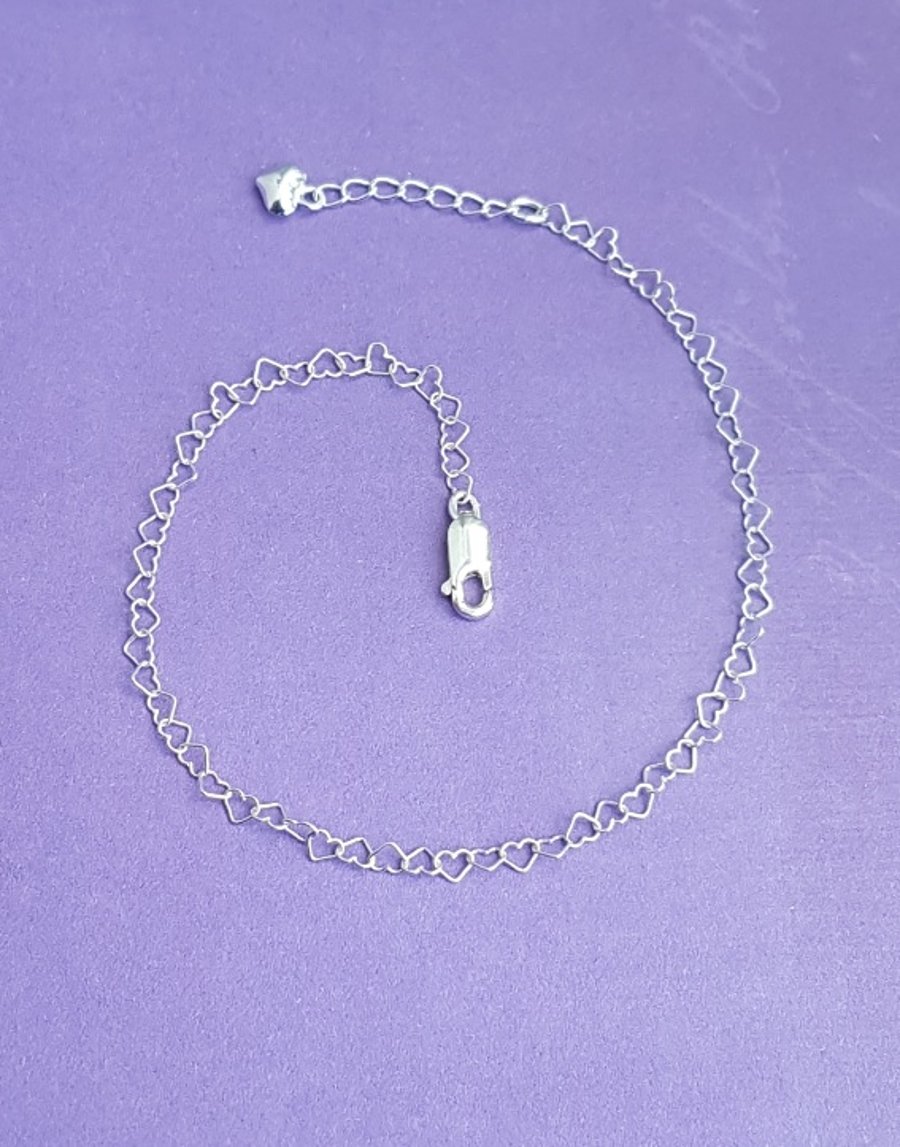 Gorgeous Sterling Silver Heart Link Chain Anklet.