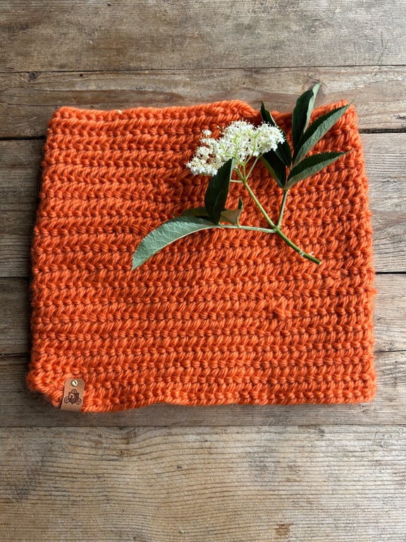 Elder - Hand crafted hedgerow snood