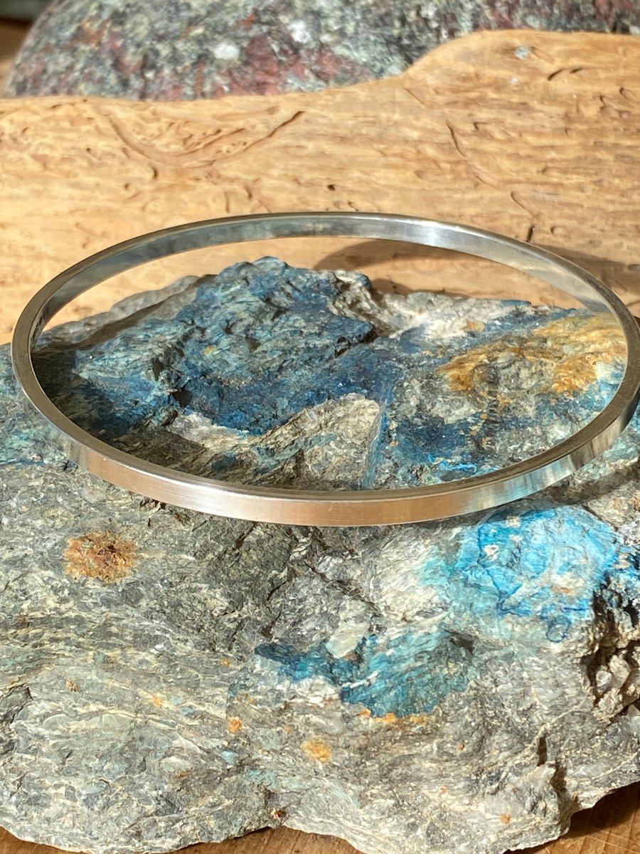 Sterling silver bangle