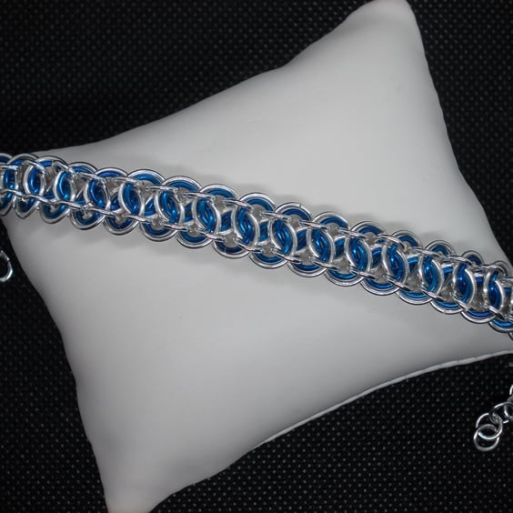 Two tone garter weave bracelet