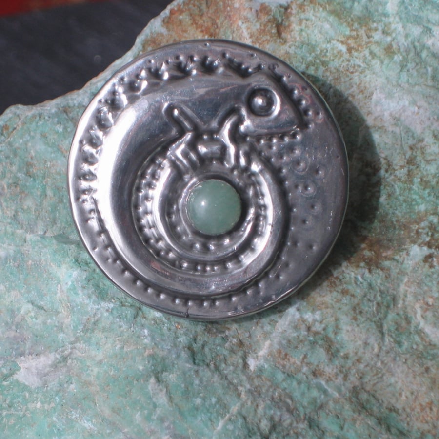  Silver Pewter Chameleon Brooch with Aventurine
