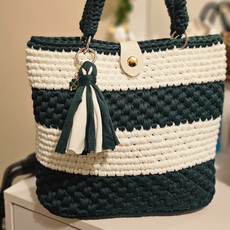 Poison Ivy Bag