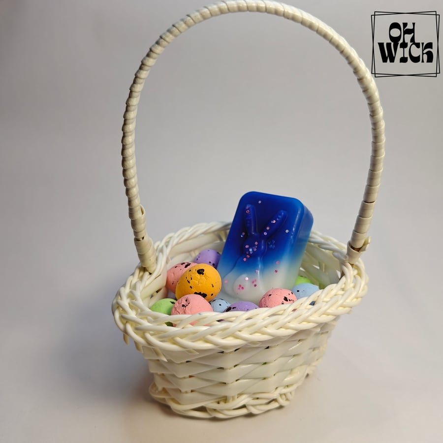 Berry Bunny Joy Clamshell