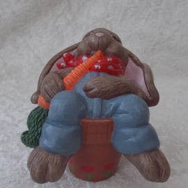 Ceramic Spring Easter Novelty Bunny Rabbit Hare Garden Flower Plant Pot Ornament