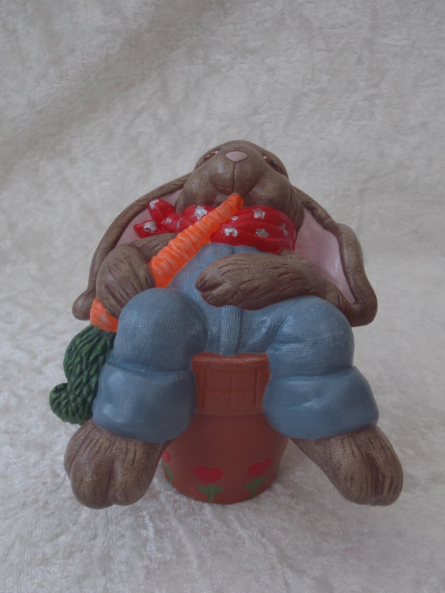 Ceramic Spring Easter Novelty Bunny Rabbit Hare Garden Flower Plant Pot Ornament