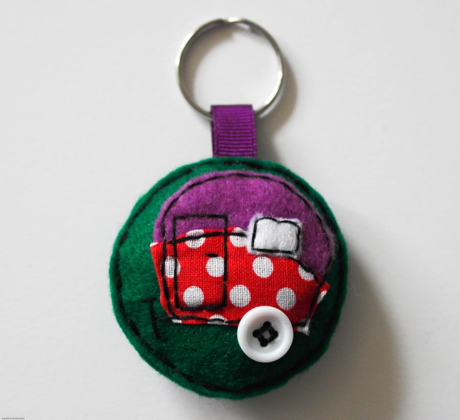 Felt handmade caravan keyring-Caravaning Gifts-Gift for a caravan owner-Keyring