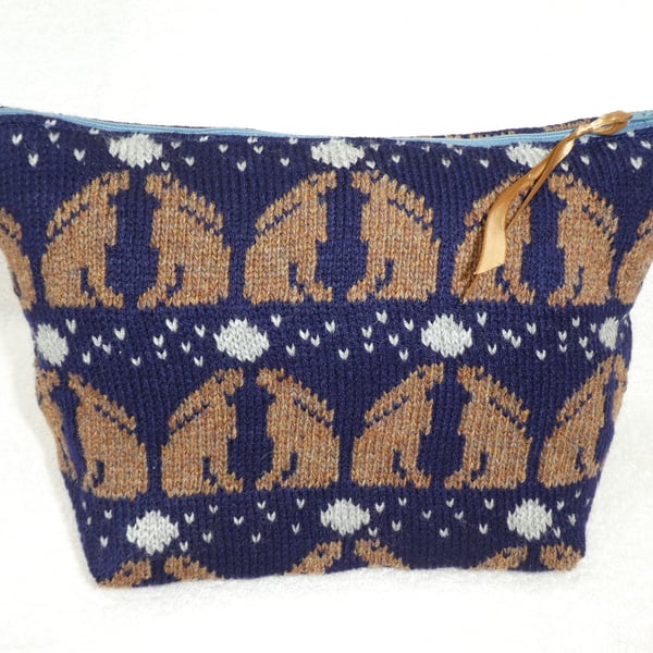 Moon Gazing Hare Knitted Project Holder. Lined Purse. Zipped Holdall.