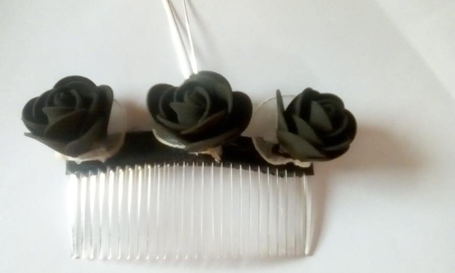 Black floral hair comb (120)