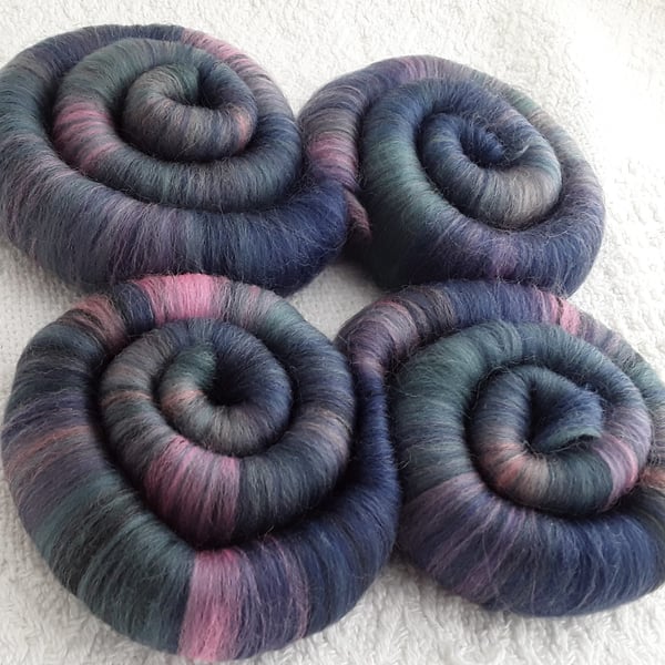 'Pink Campion at Dusk' Wool Rolags, hand pulled 100 grams