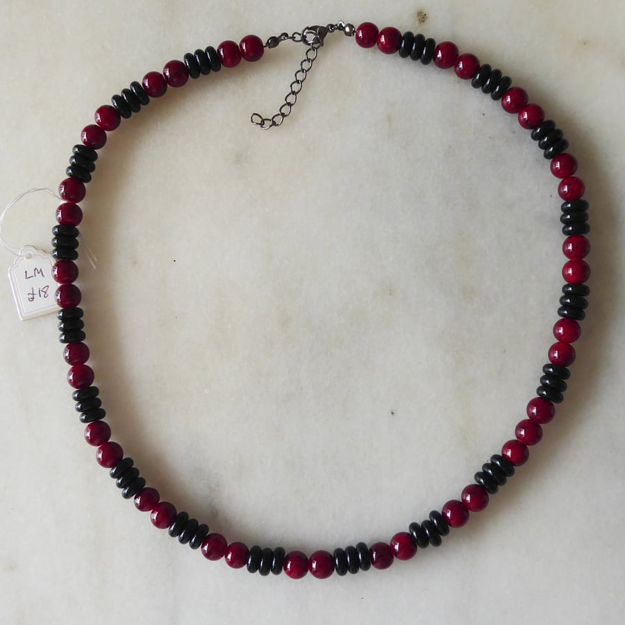 Image of Dark Red and Black Beaded Adjustable Necklace - Summer Seconds
