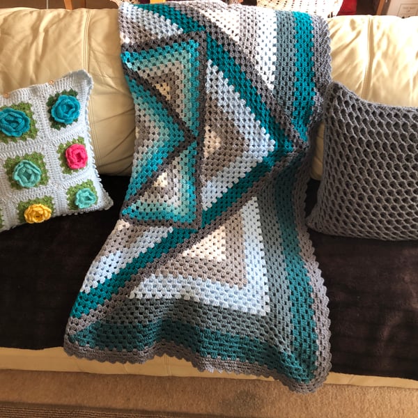 Hand-drafted Crochet Throw 155X155 cm with 2 Cushion Covers -Cotton Blanket Set