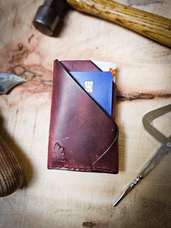 Handmade Abstract Pull-Up Leather Card Wallet