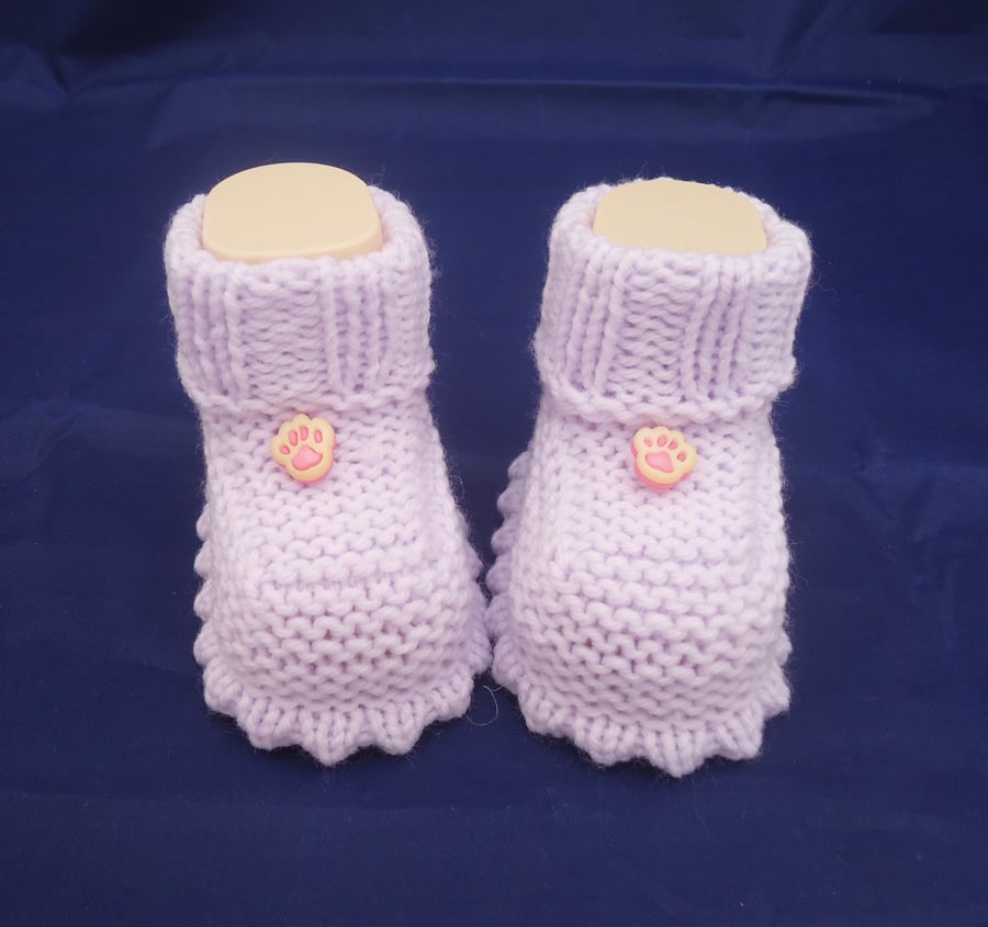 Cute Baby Booties, Hand Knit Baby Booties in Pale Lavendar