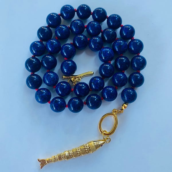 Lapiz lazuli hand knotted bead necklace 