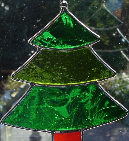 STAINED GLASS CHRISTMAS TREE
