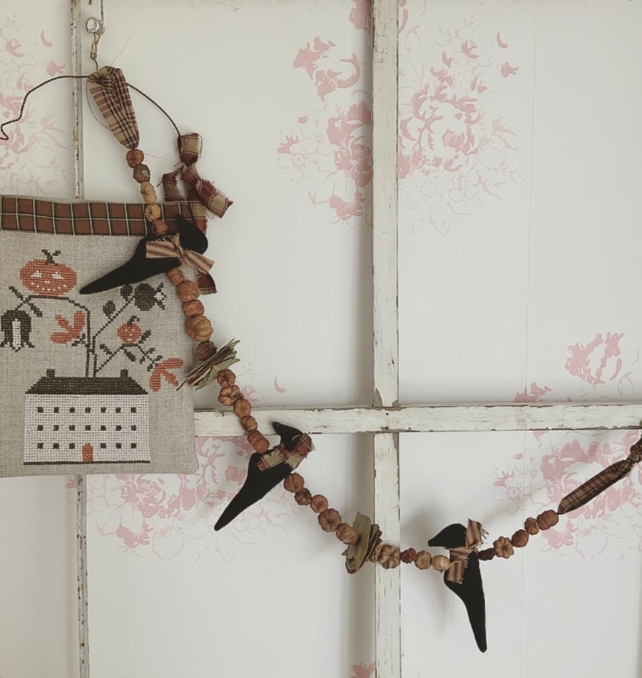 Primitive Crow Bunting