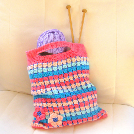 Crochet pattern for work bag, tote bag, book bag etc. Instructions for lining.