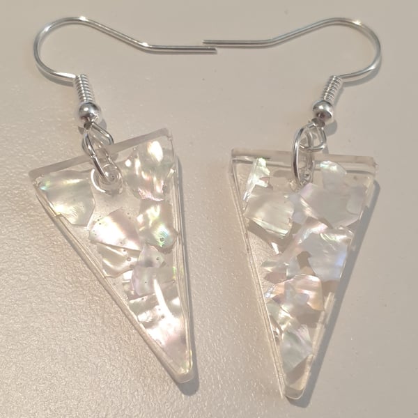 Triangle mother of pearl resin earrings
