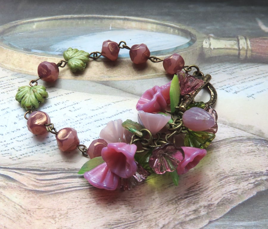 Artisan "Wraiths of Summer" Dusky Pink and Green Vintage Glass Flower Bracelet