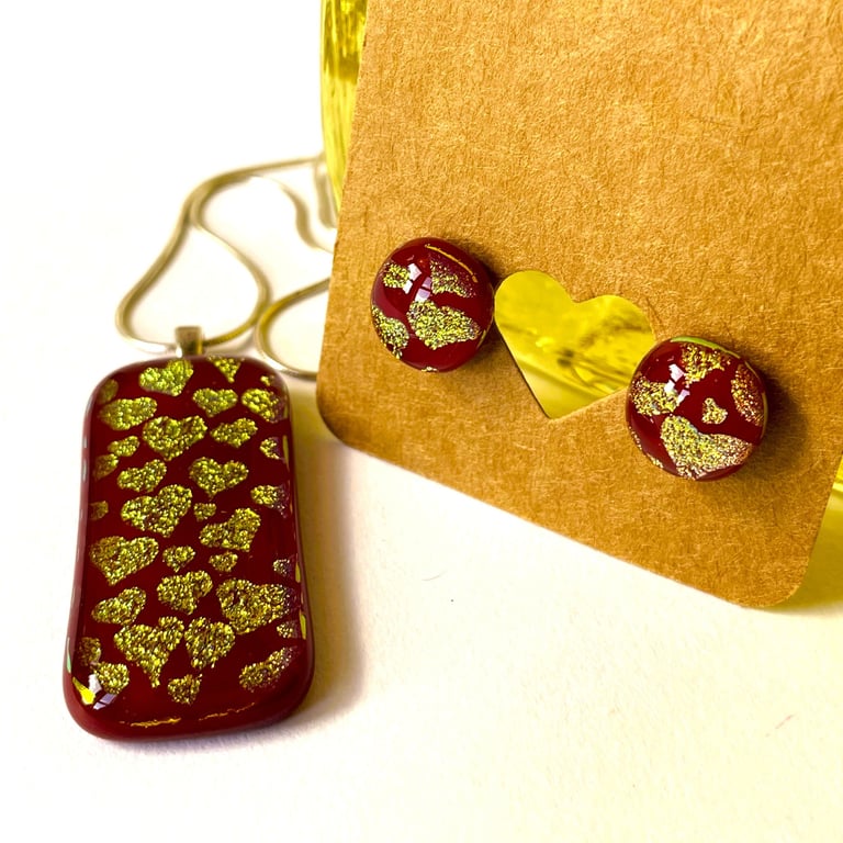 Red Heart, glass pendant and earring set