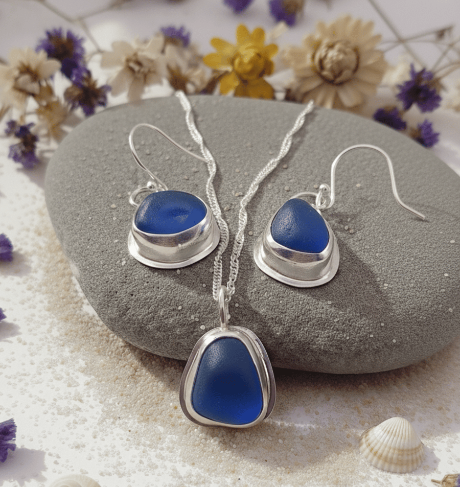 Stunning Cobalt Blue Seaglass & Sterling Silver Set of Pendant & Earrings 