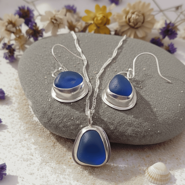 Stunning Cobalt Blue Seaglass & Sterling Silver Set of Pendant & Earrings 