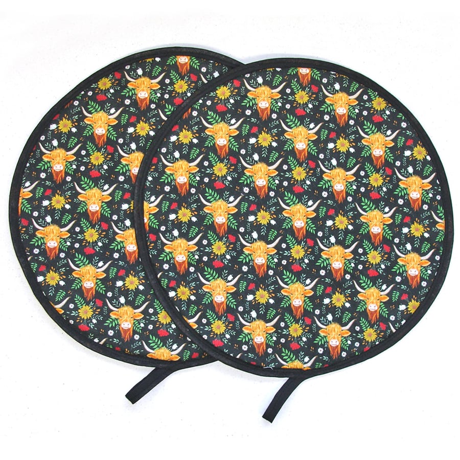Highland Cows Aga Hob Lid Mats Chef Pads Covers Pair Red and Black Cow