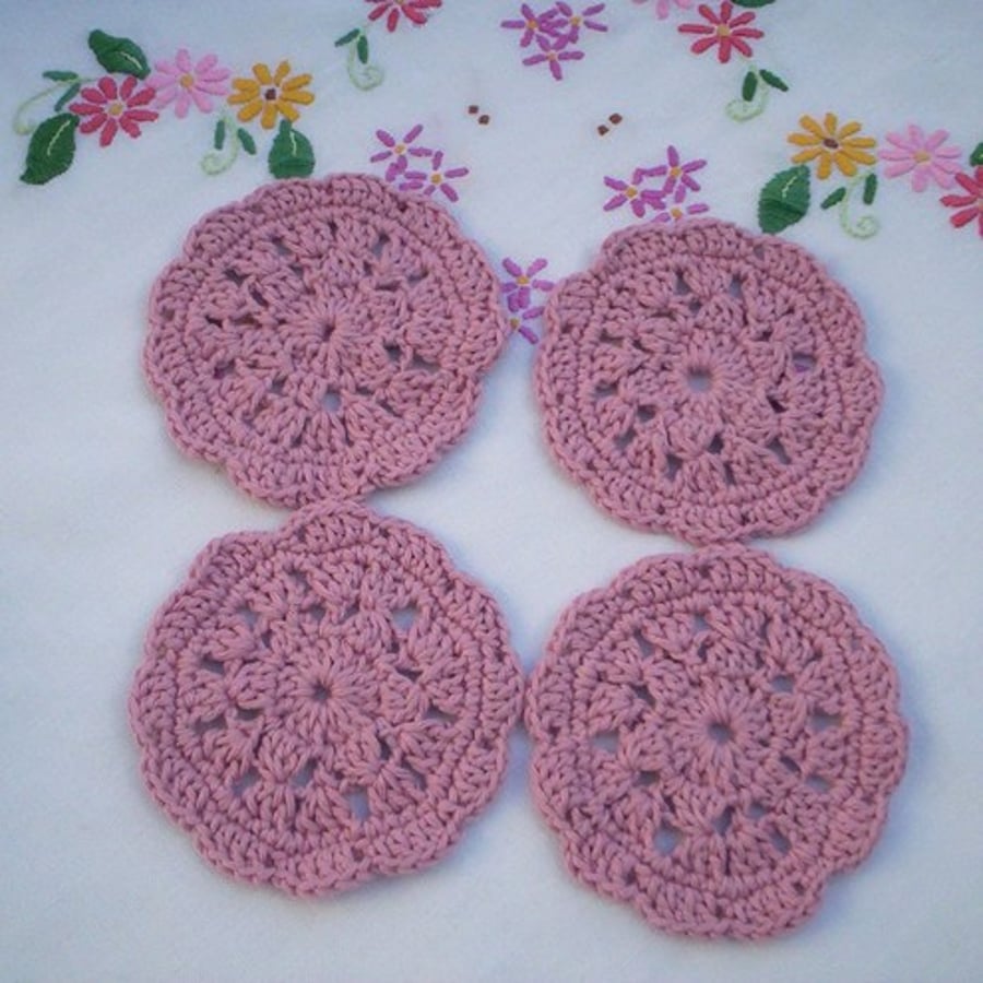 Coaster set, pink crochet coasters, crochet doilies.