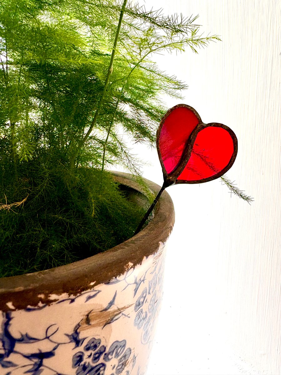 Red stained glass heart stake indoor garden plant ornament 