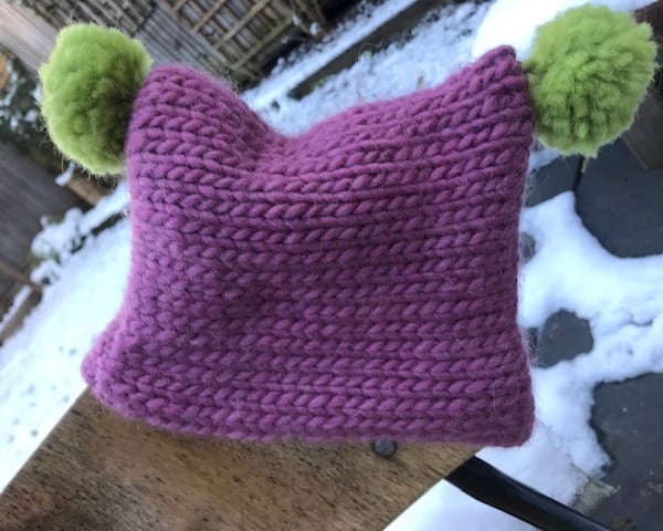 Baby hat with pompoms 100% wool (9-18 months)