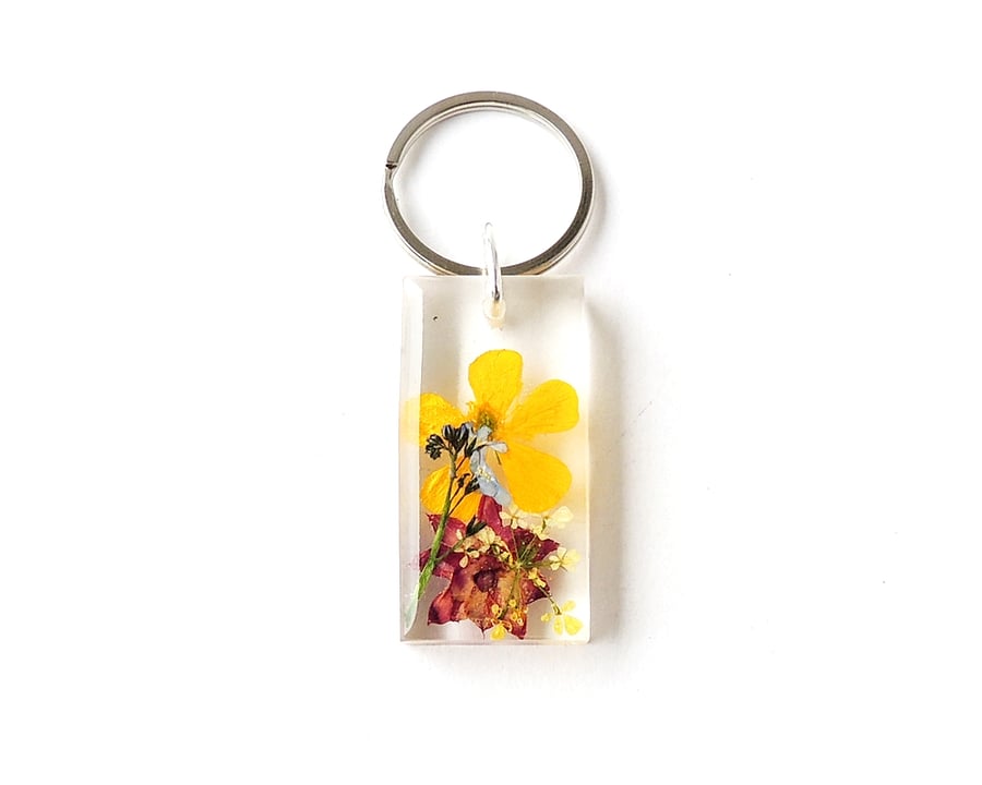 Real Flowers in Resin Keyring, SECONDS - 542a