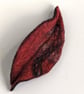 Felted leaf brooch : red - Image 3
