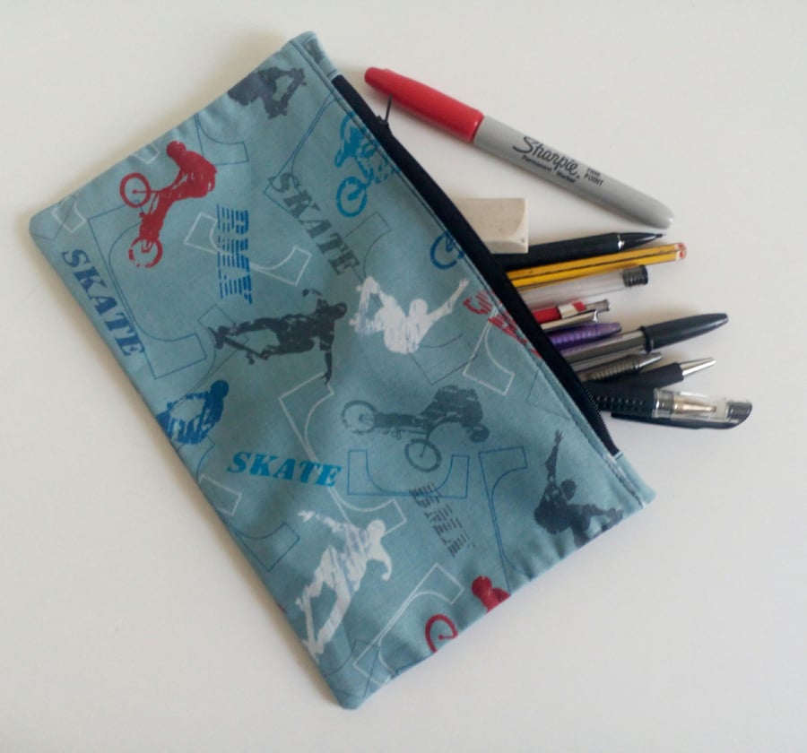 Pencil case for boys, back to school, zipped bag for drawing pens and pencils