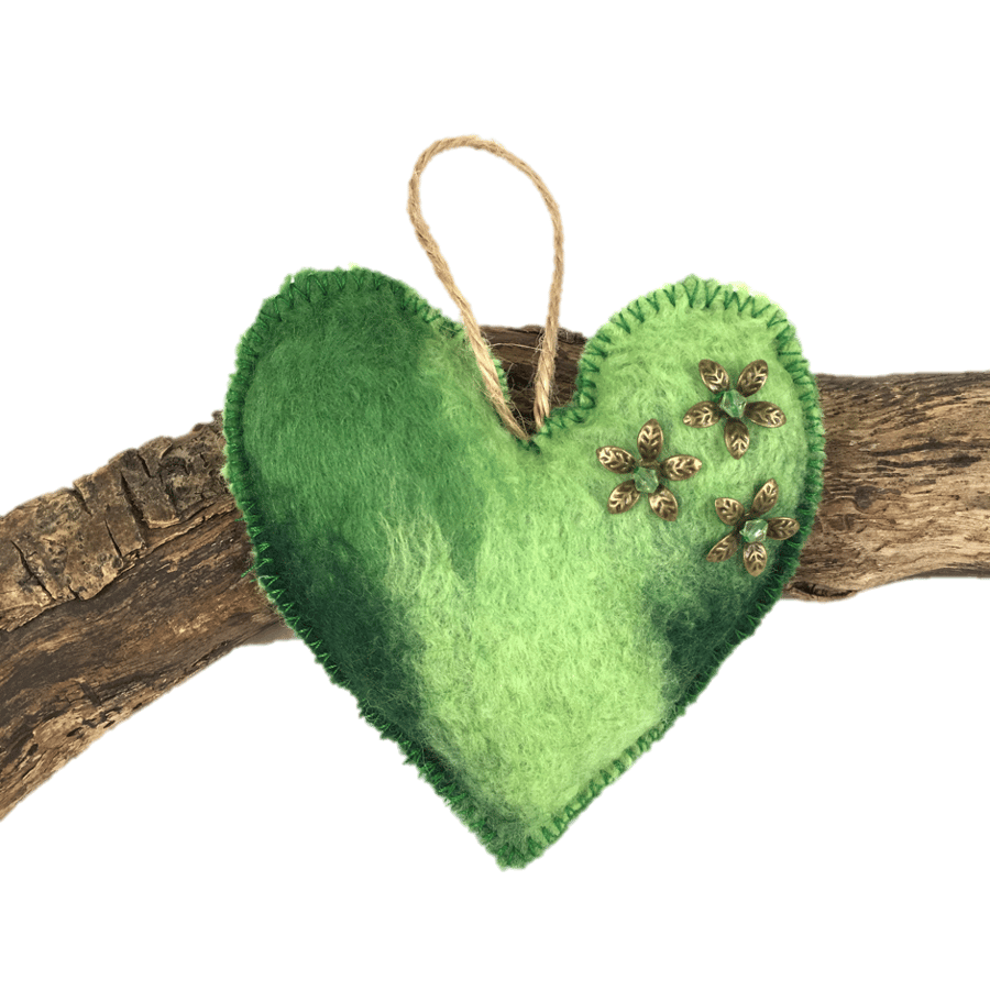 Lavender scented hand felted padded heart in green shades (1)
