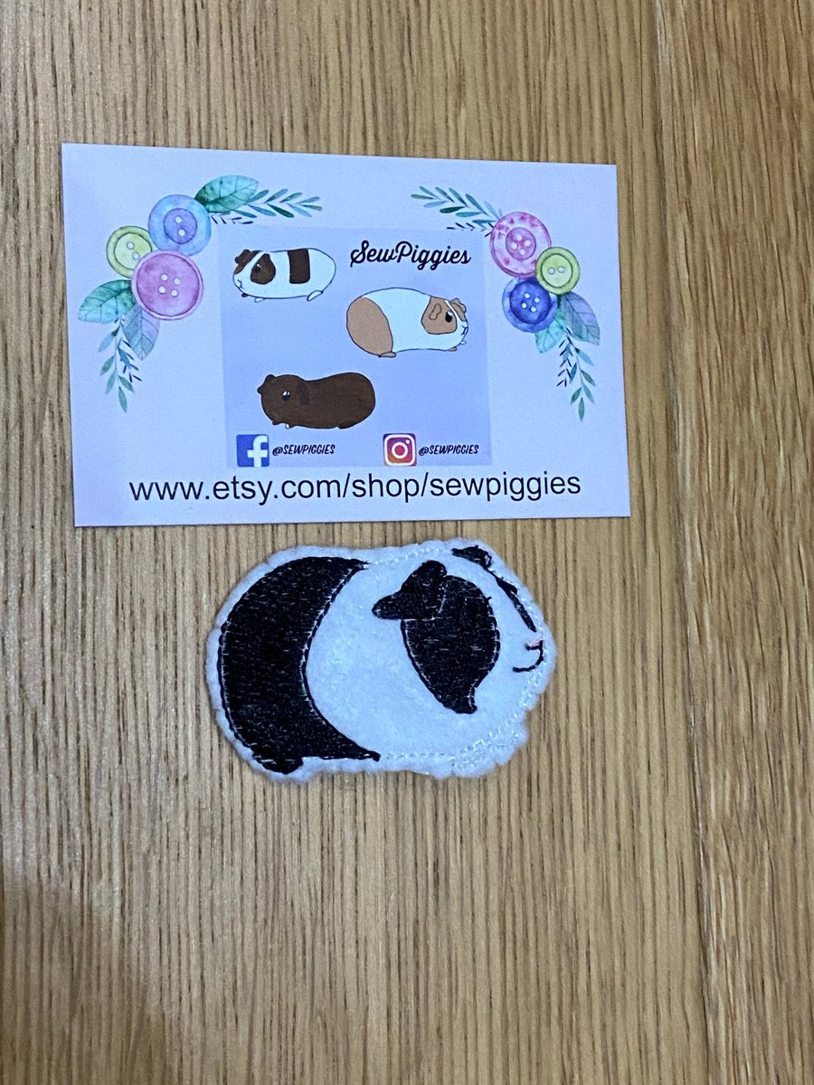 Guinea pig felt pin badge brooch (black and white)