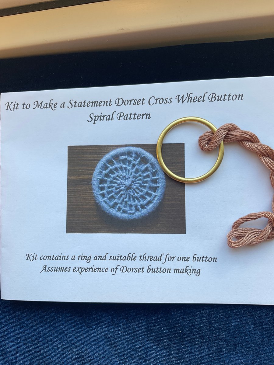 Kit to Make a Statement Dorset Button, Spiral Design, Coffee