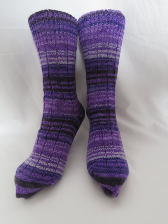 Hand-cranked Knitted Ribbed Wool Socks Size 8 to 9