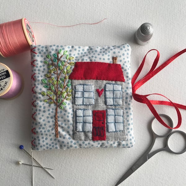 House needle case